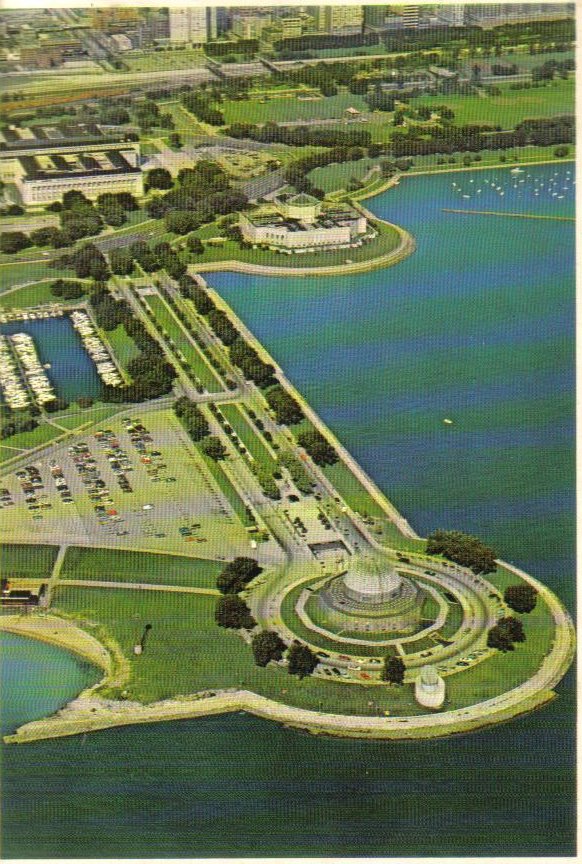 Aerial View of Museums Chicago, Illinois Postcard