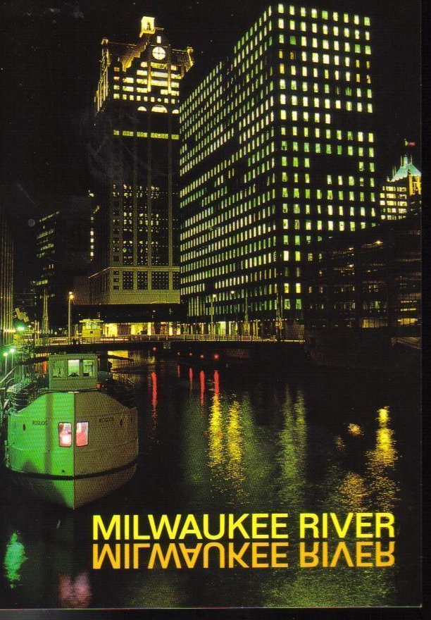 Milwaukee River, Wisconsin Postcard