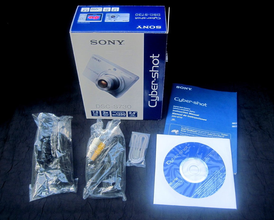 Sony Cyber-shot DSC-S730 A/V USB Cable CD Accessories