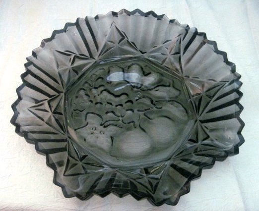 Federal Glass Pioneer Pattern Fruit Bowl Dark Gray