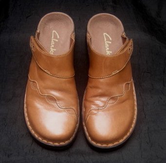 clarks mules clogs