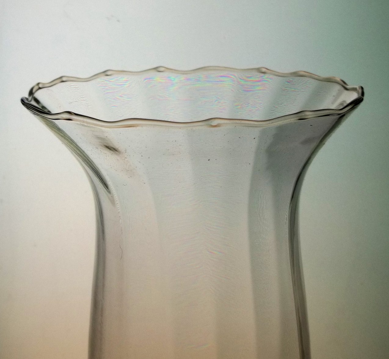 Hurricane Lamp Shade 1 5/8 inch Fitter x 7.75 Rippled Flare OOS