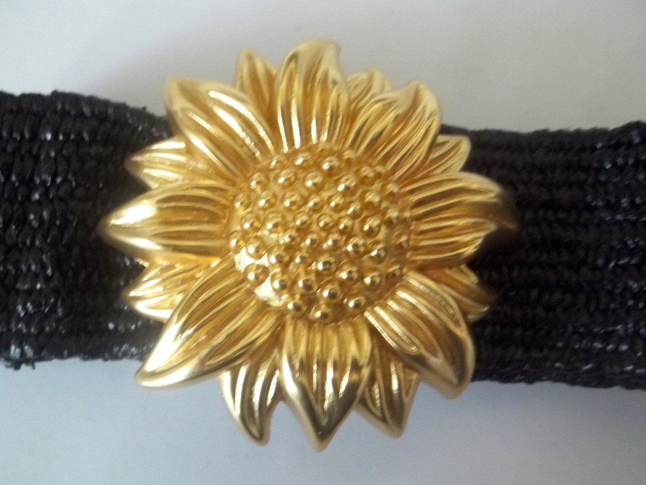 Vintage Ladies Fashion Belt Heavy Golden Sunflower Black 32 x 2