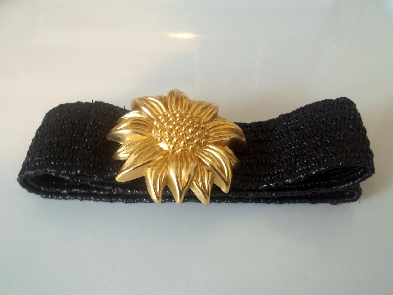 Vintage Ladies Fashion Belt Heavy Golden Sunflower Black 32 x 2