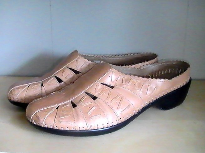 Easy Spirit Tan Leather Mule Slip On 6.5 Whip Stitching Design Casual