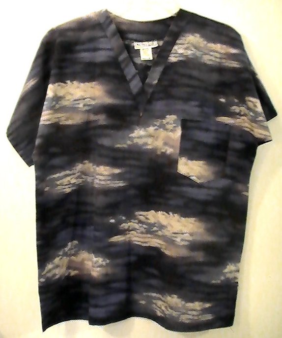 Scrub Top Mad About Scrubs Cloudy Skies Size M Womens