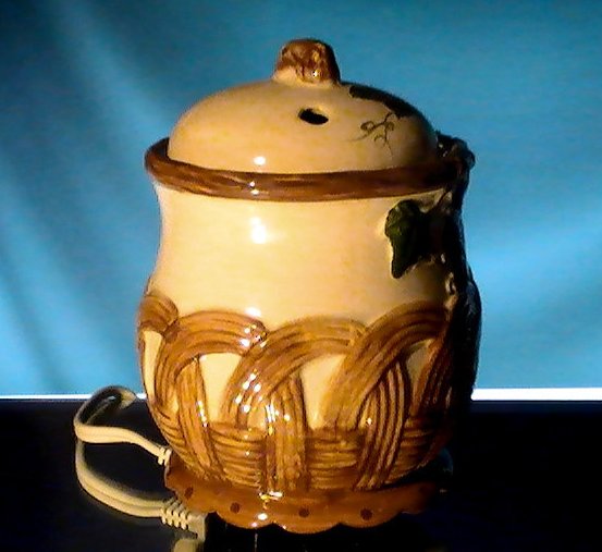 Ceramic Electric Potpourri Pot Grapes and Basket Room Fragrancer OOS