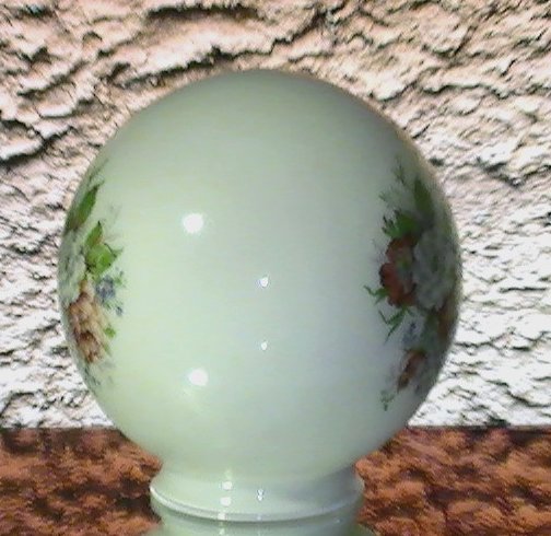 '.Ball Shade 3 1/8 inch fitter.'