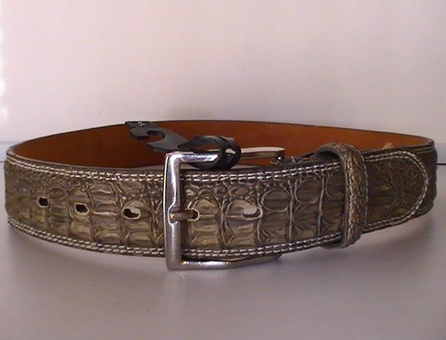 Leather Belt Gray Crocodile Silver Buckle Size Small 27 - 31 inch waist