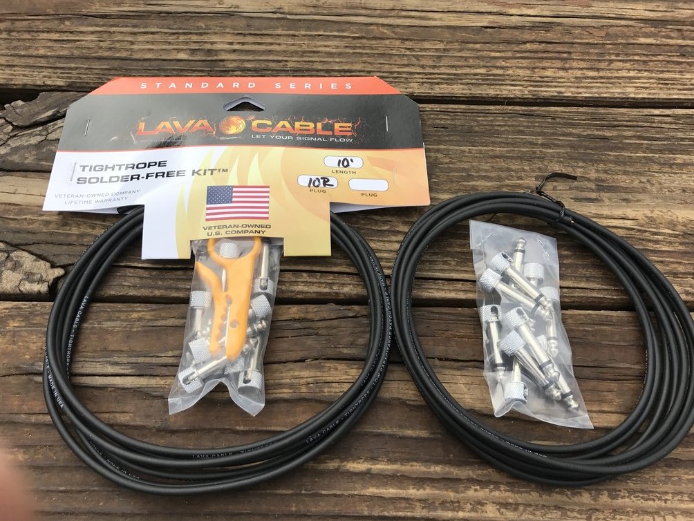 LAVA Solder-Free XL Pedalboard Kit 20ft BLACK Cable 20 RA VERSION 2 (V2) PLUGS