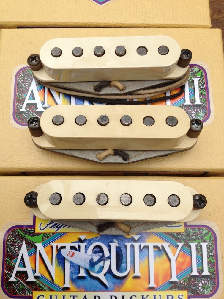Seymour Duncan Antiquity II 60's Surfer for Strat Pickup Set Single Coil