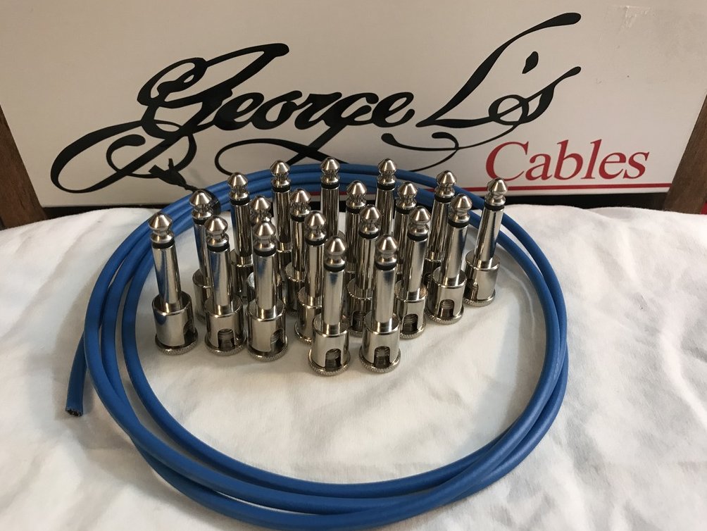 George L's IDEAL Pedalboard .155 Solderless Cable Kit 20 Plugs & 5 Foot - BLUE