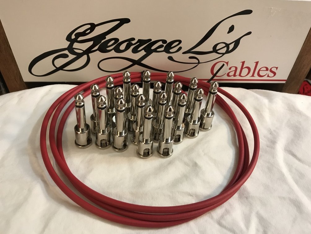 George L's IDEAL Pedalboard .155 Solderless Cable Kit 20 Plugs & 5 Foot - RED